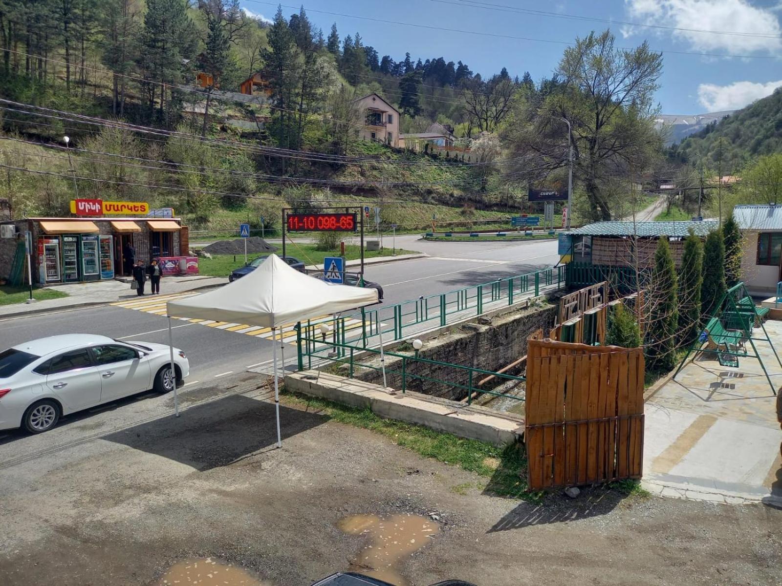 Tigris Dilijan Hotel Стая снимка